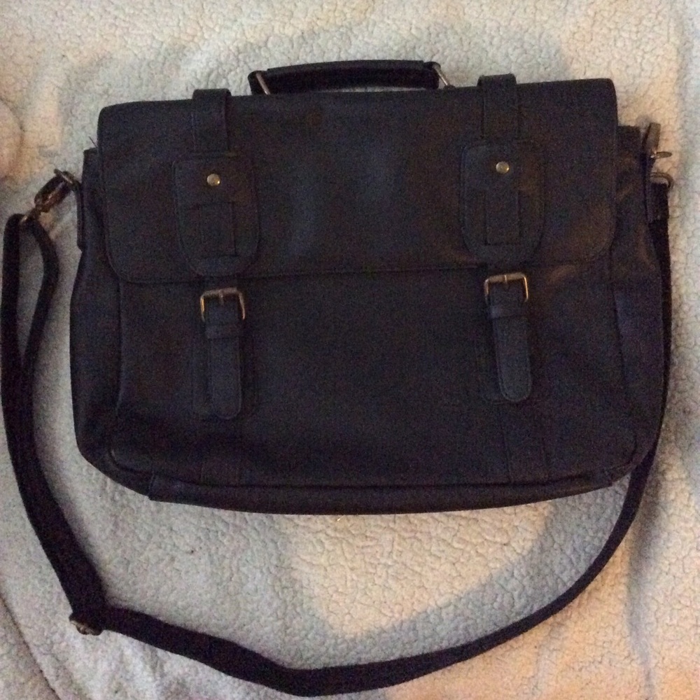 Black illusion buckle satchel